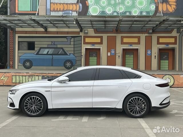BYD Han DM 1.5 AT, 2023, 13 000 км