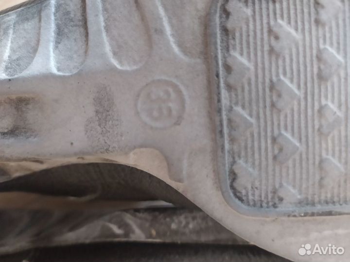 Лыжные ботинки