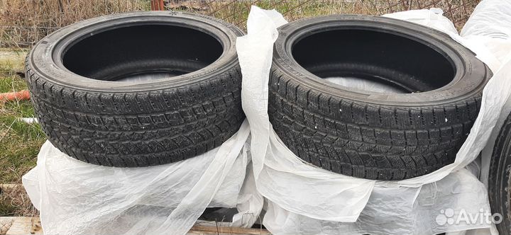 Arctic Claw Winter TXI 235/45 R18 90VR