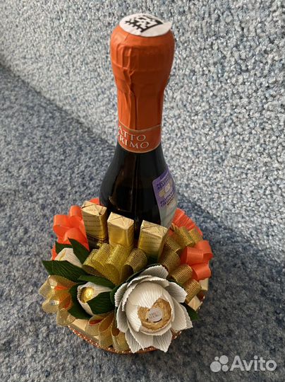 Подарок женщине