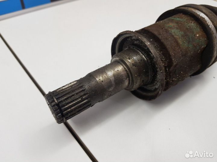 Привод задний правый в сборе