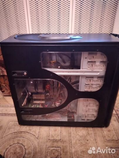 Коробка компьютер и блок питания