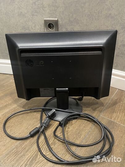 Монитор LG