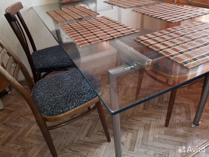 Стол стекло