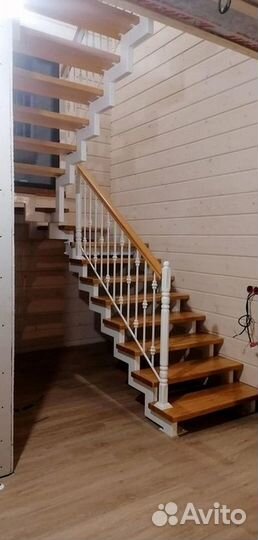 Лестница на второй этаж под ключ