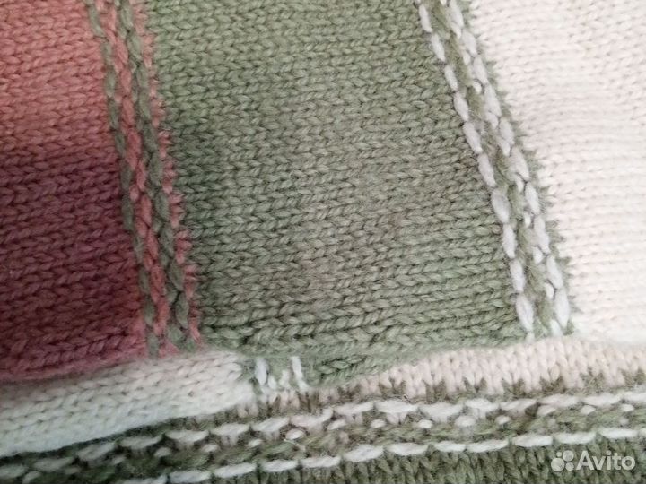 Свитер женский