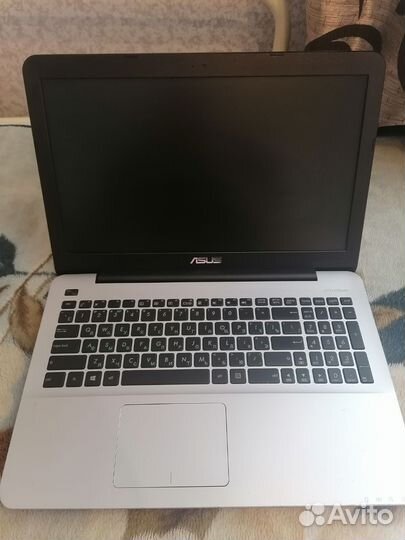 Ноутбук Asus X555L