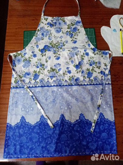 Фартук и, прихватки, рукавички для кухни