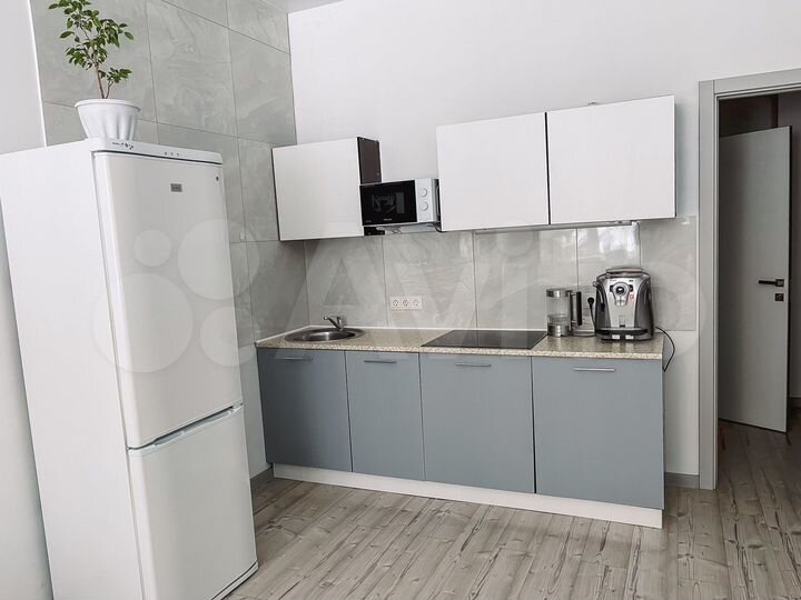 2-к. квартира, 66 м², 1/10 эт.