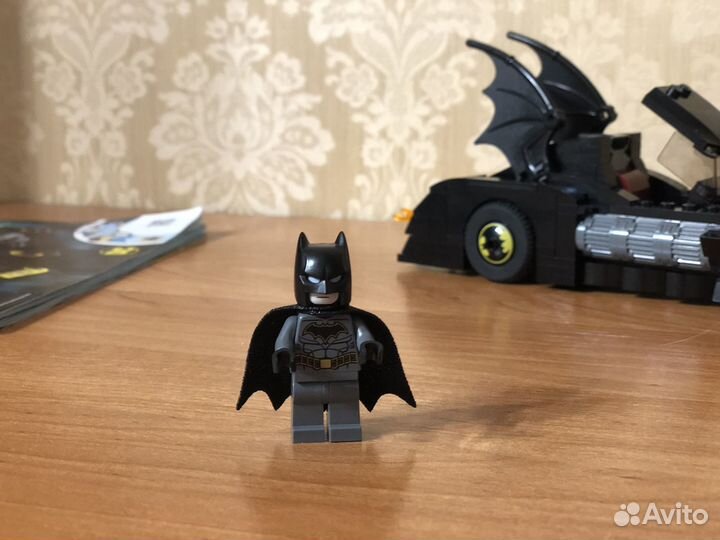 Lego 76119 Batmobile: Погоня за Джокером