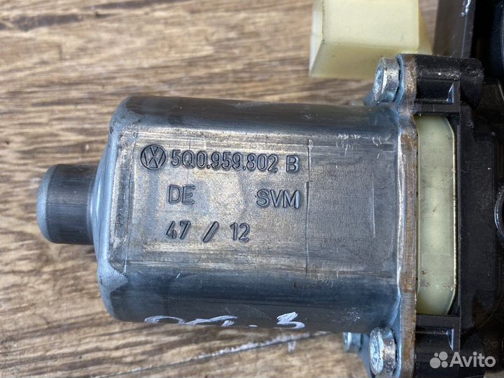 Skoda octavia а7 мотор стеклоподъёмника передний R