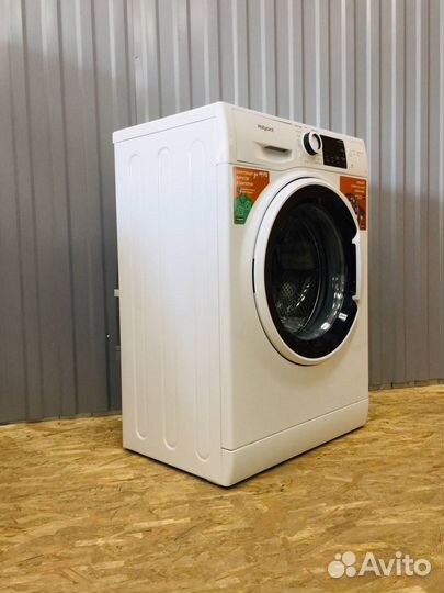 Стиральная машина Hotpoint Инверт Пар 7 кг (Новая)