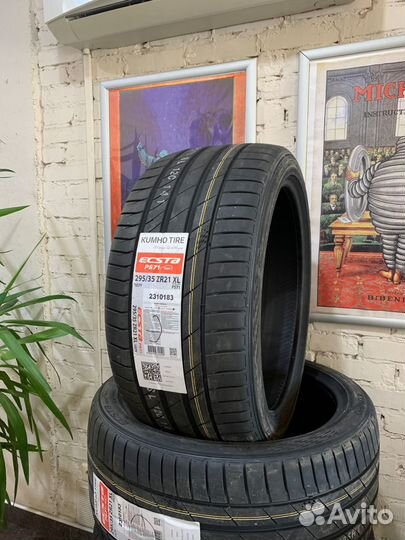 Kumho Ecsta PS71 SUV 265/40 R21 и 295/35 R21 107Y