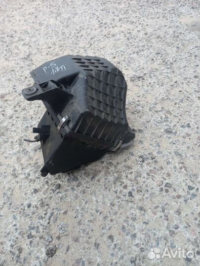 Пассат Б5 корпус воздушного фильтра 1.6-1.8 и 1.8т