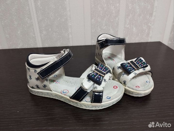 Босоножки для девочки б/у 26 размер
