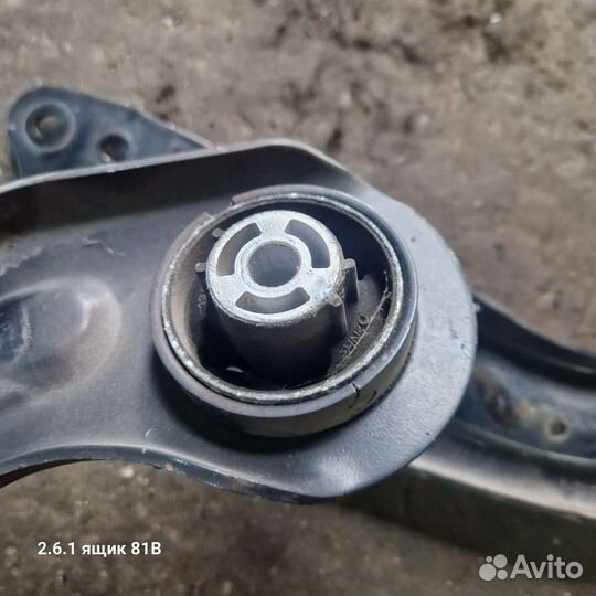 Рычаг задний audi A3 8p