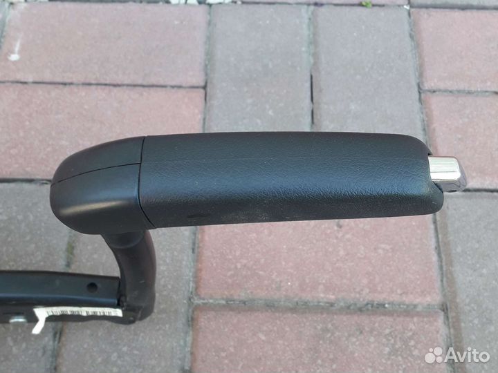 Ручник Citroen C4 B7 седан 2013г