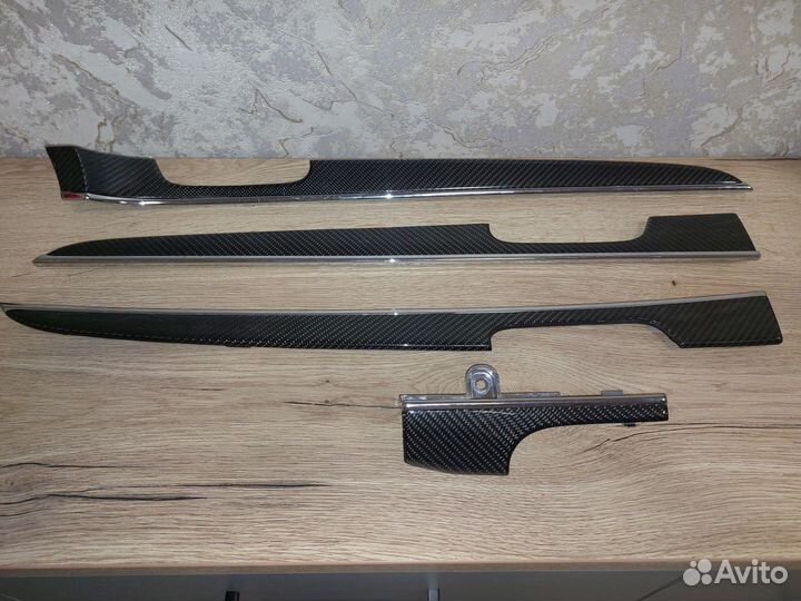 Карбоновые вставки дверной обшивки SRT8 WK2