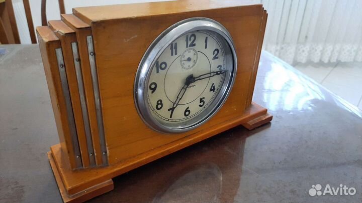 Настольные часы Владимир