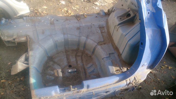 Крыло заднее правое Ford Focus