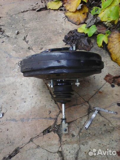 Вакуумный усилитель Рено Логан