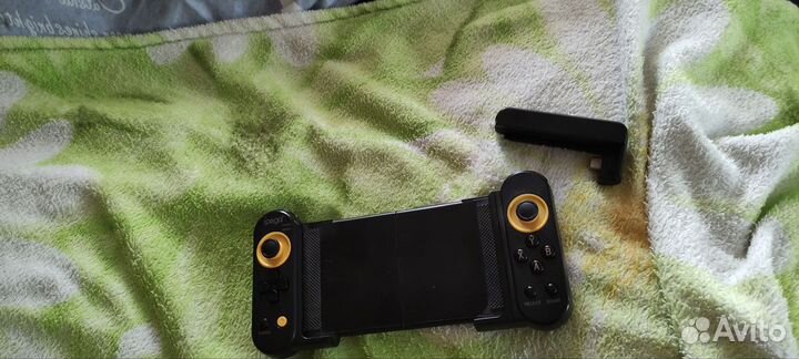 Геймпад для смартфона ipega PG-9167 dual thorn