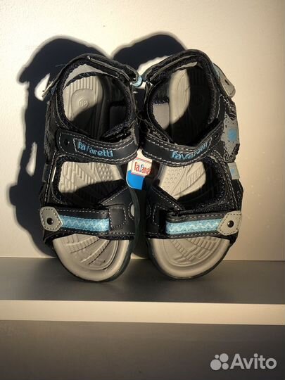 Сандали для мальчика новые