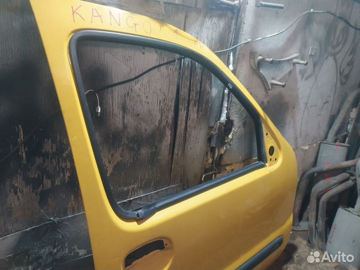 Дверь передняя правая Renault Kangoo I (1997—2003) 1, I