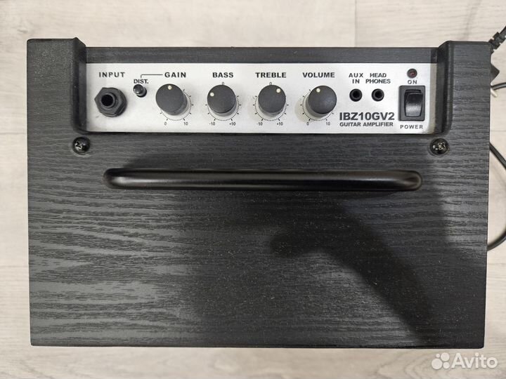 Гитарный комбоусилитель ibanez