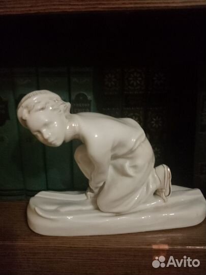 Лыжница.Песочное,Статуэтка