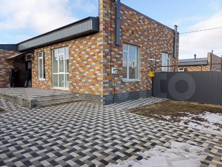 Коттедж 80 м² на участке 3 сот.