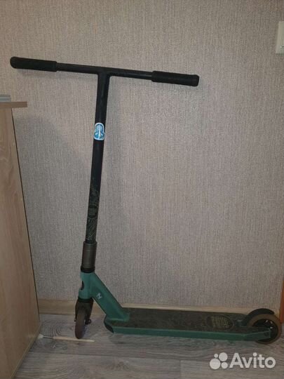 Трюковой самокат tech team duker 303