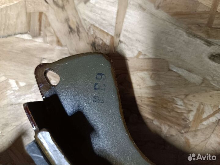 Тормозные колодки задние