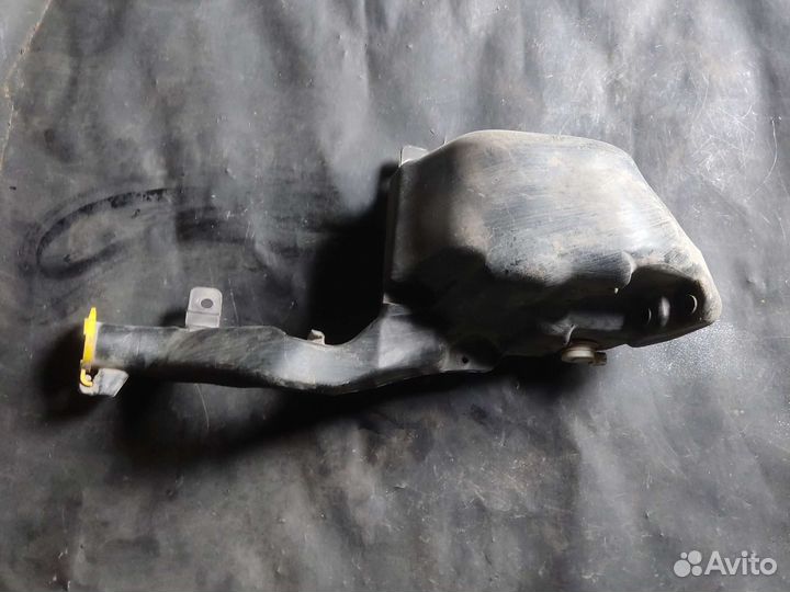 Бачок омывателя Dodge Caravan 4