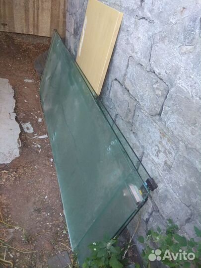 Двери стеклянные, доводчик, броненакладка, ключи