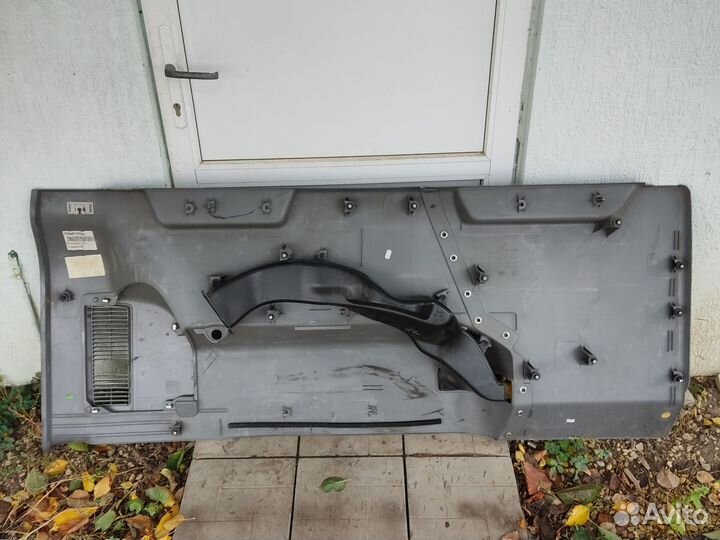 Обшивка боковинки