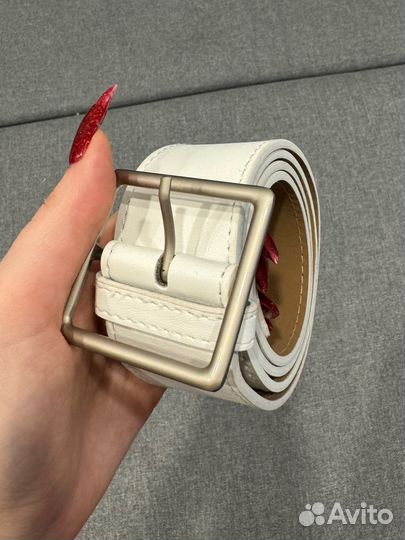 Белый ремень