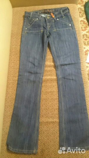 Джинсы