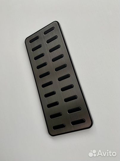 Накладка на зону отдыха левой ноги (универсальная)