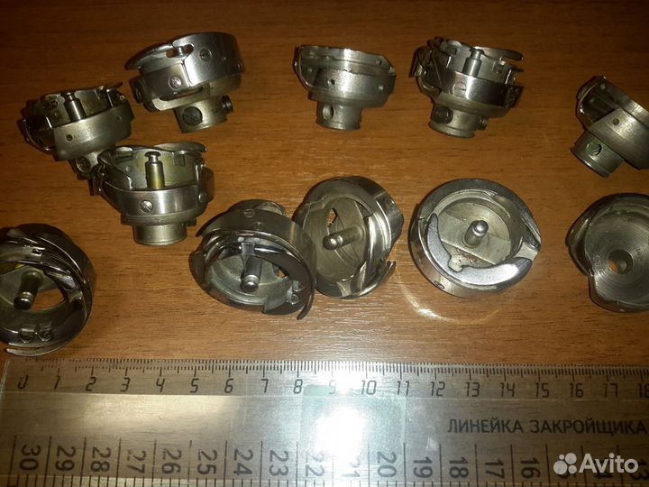 Запчасти к шв. машинам челноки, шпульки, колпачки