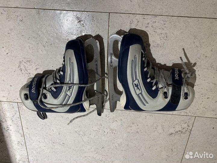 Коньки Reebok 32 размер в дар