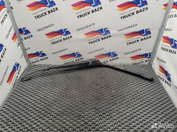 Поводок стеклоочистителя