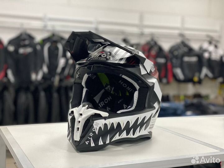 Шлем кроссовый Airoh Twist 2.0