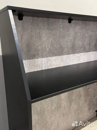 Ресепшен Black Line небольшой, маленький