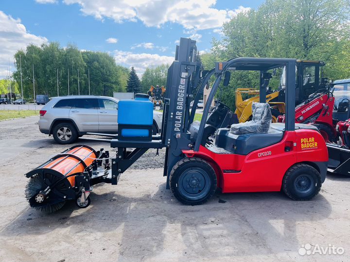 Щетка 1600 мм для вилочного погрузчика