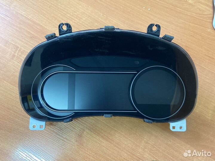 Щиток приборов (спидометр)