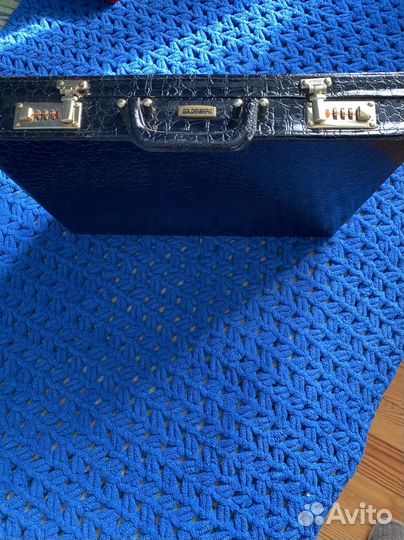 Кейс дипломат