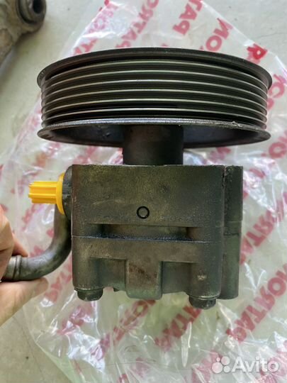 Насос гура infiniti m37