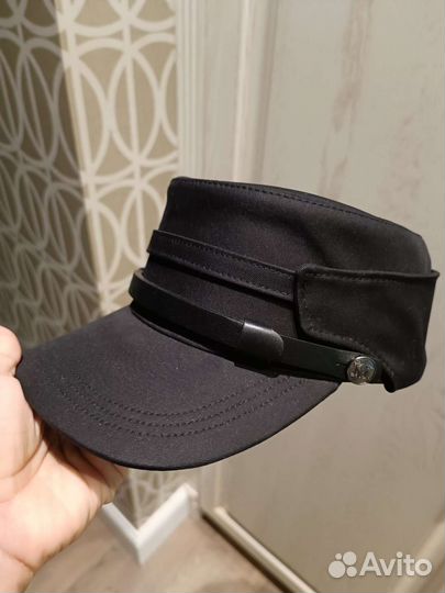 Кепка женская Max Mara