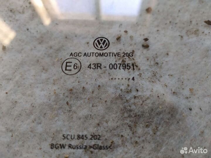 Стекло переднее правое Фольксваген Джтта 6